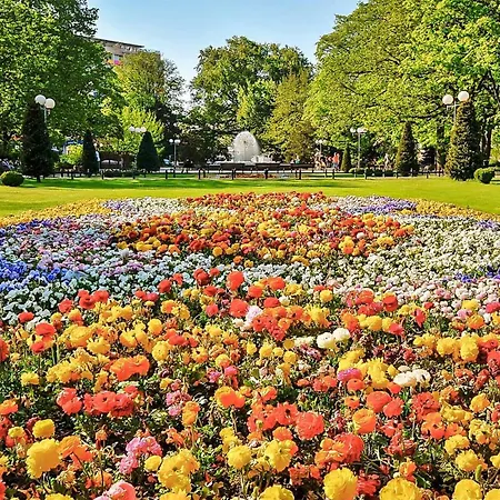 Lovely In With Kitchen *